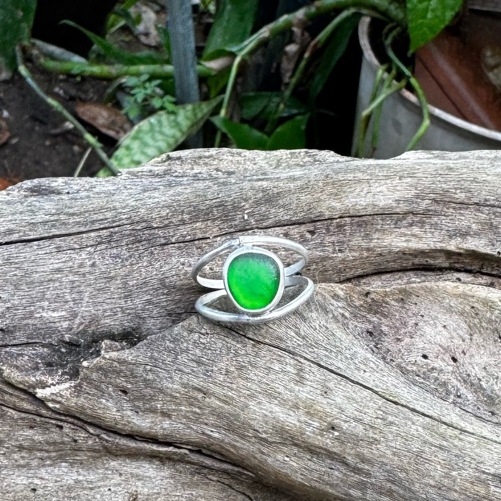 Handmade Sterling silver sea glass ring green 925 double band - Picture 2 of 5